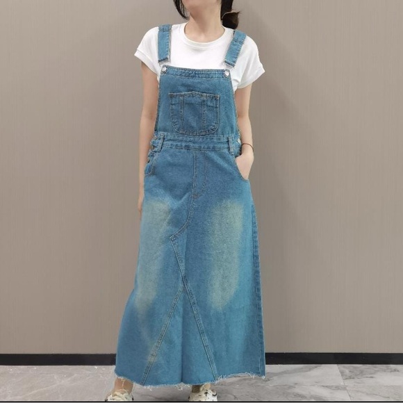 chic like Dresses & Skirts - NWOT Denim Overall Dress Size Large